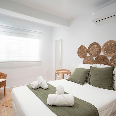 Ronda Suites Junto Estacion Tren Y Hospitales Granada Exterior photo