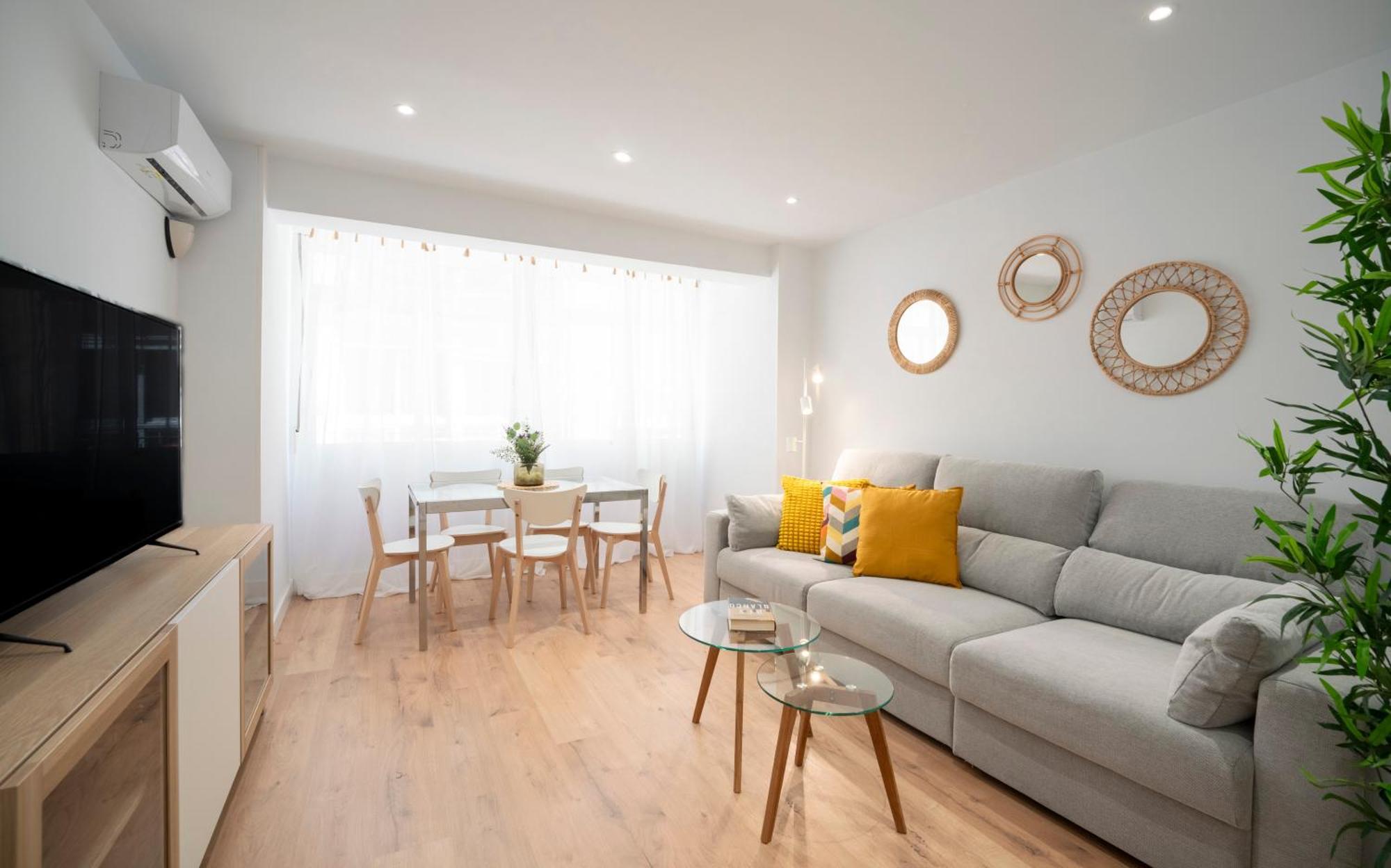 Ronda Suites Junto Estacion Tren Y Hospitales Granada Exterior photo