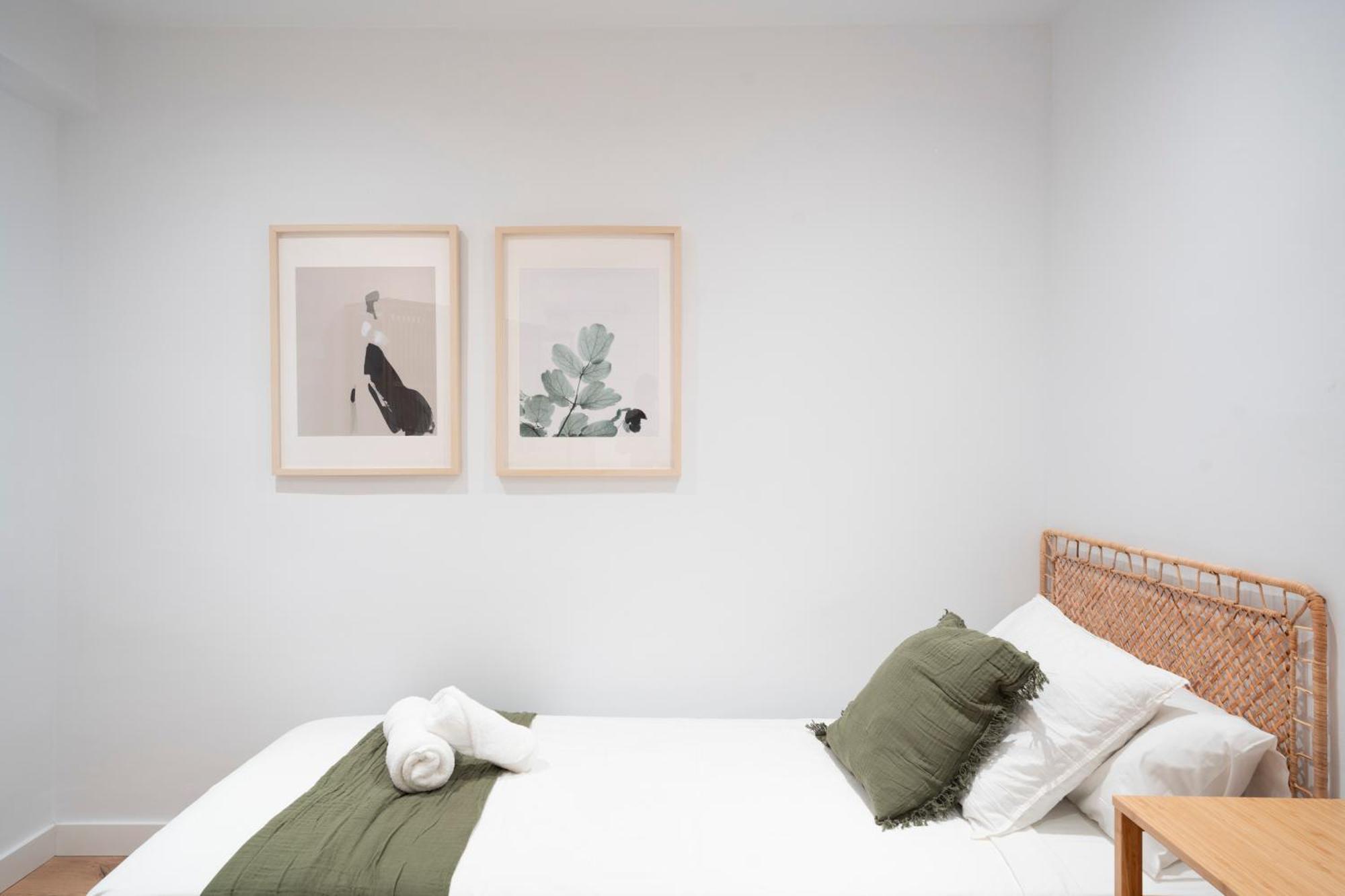 Ronda Suites Junto Estacion Tren Y Hospitales Granada Exterior photo